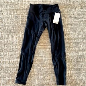 Lululemon’s Wunder under high rise tights 28”